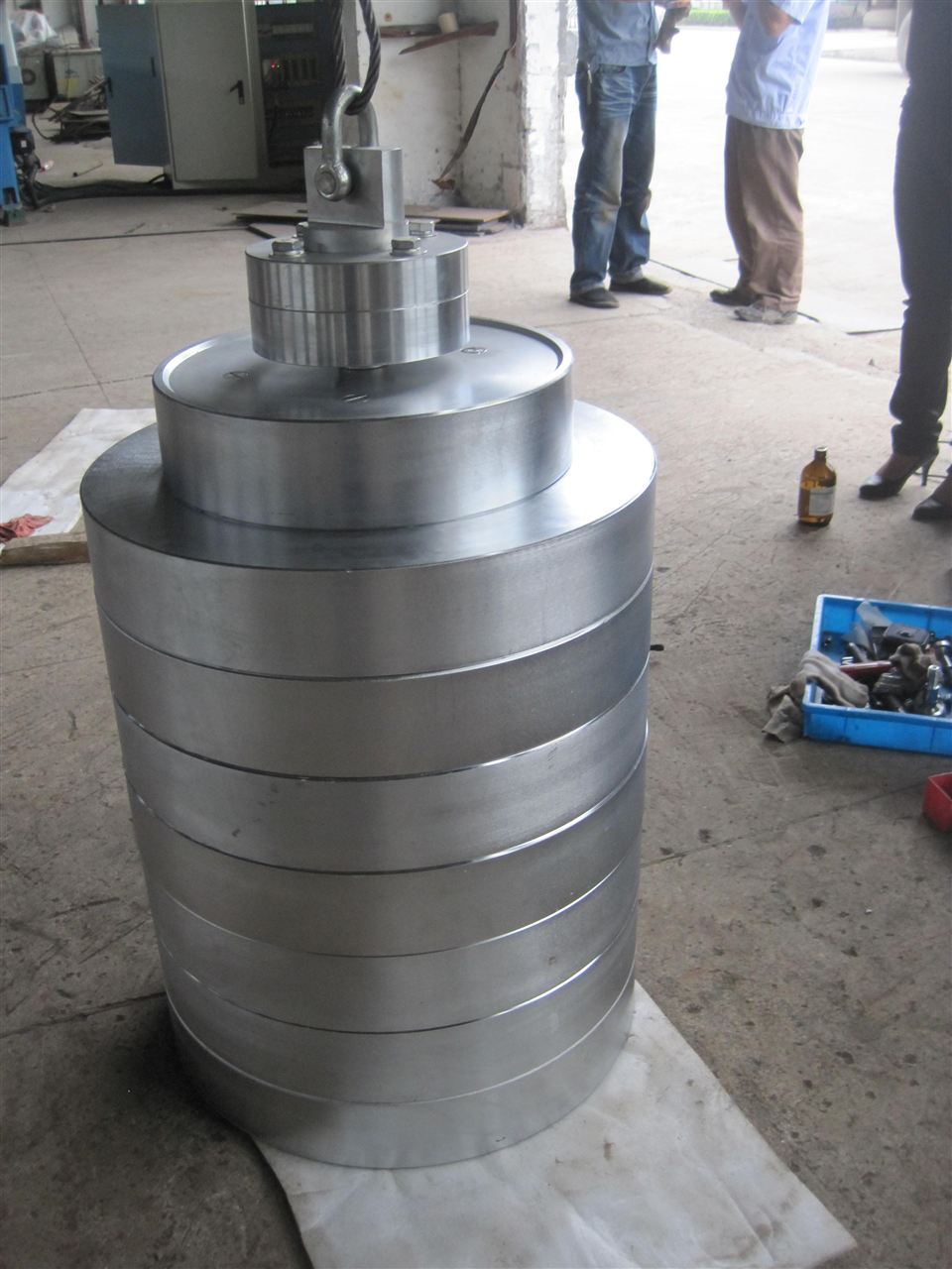 牛《N》。磅《lb》砝碼